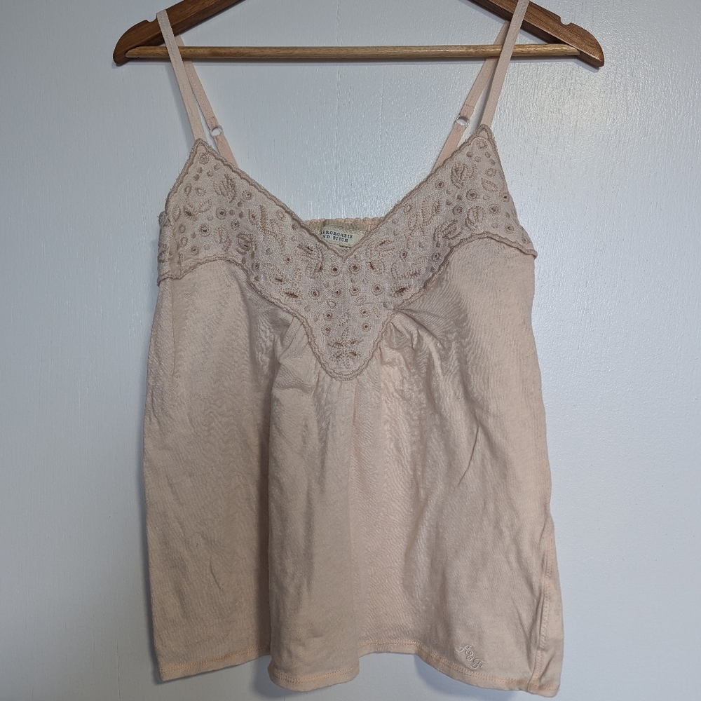 Vintage Y2K Abercrombie & Fitch Pink/Cream Embroidered Baby Doll Camisole